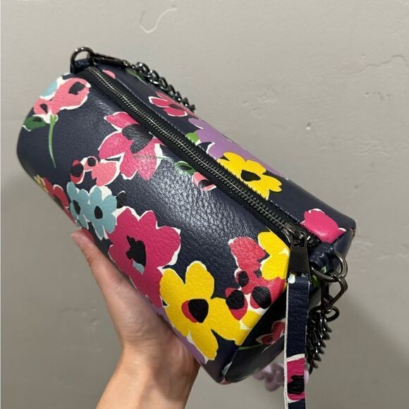 Handmade Genuine Cowhide Floral Print Barrel Bag/Crossbody with 2 Strap Styles - Picture 13 of 15